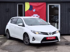 Toyota Auris 1