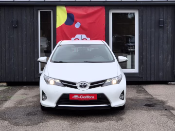 Toyota Auris 2