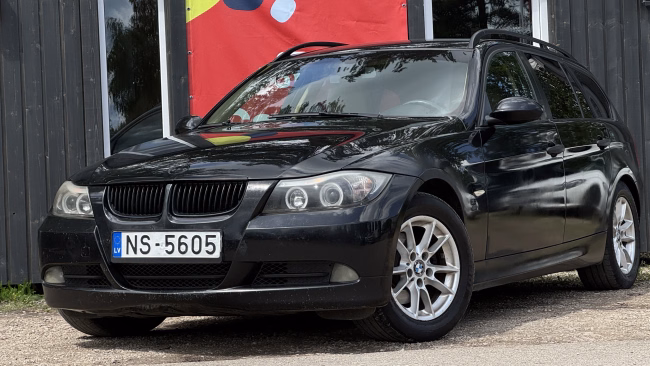 BMW 320 1