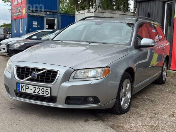 Volvo V70 1