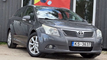Toyota Avensis 2