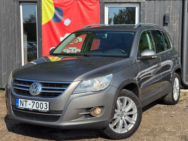Volkswagen Tiguan 1