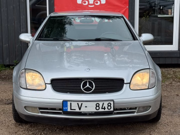 Mercedes-Benz SLK 200 2