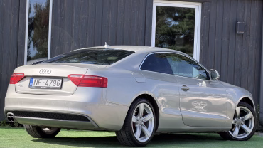 Audi A5 4