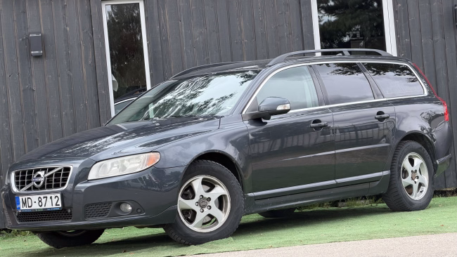 Volvo V70 1