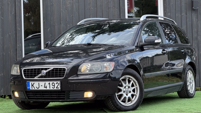 Volvo V50 1