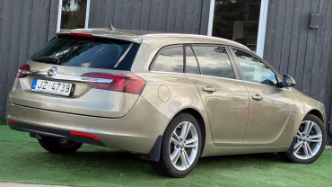 Opel Insignia 5