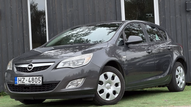 Opel Astra 1