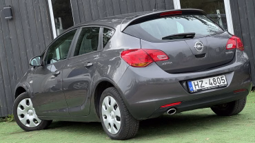 Opel Astra 4