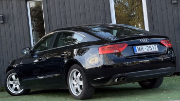 Audi A5 4