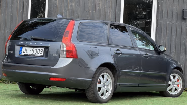 Volvo V50 5
